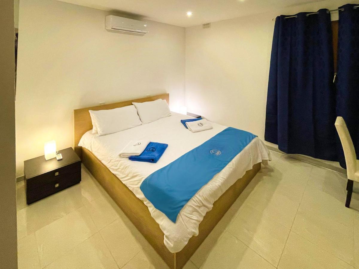 Gee9Teen At Fort Chambray Villa Mgarr Екстериор снимка