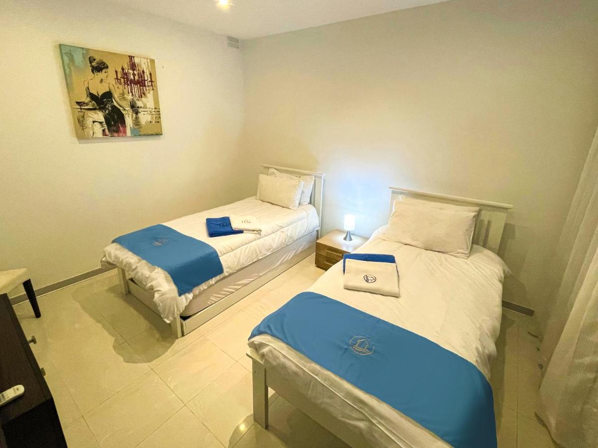 Gee9Teen At Fort Chambray Villa Mgarr Екстериор снимка