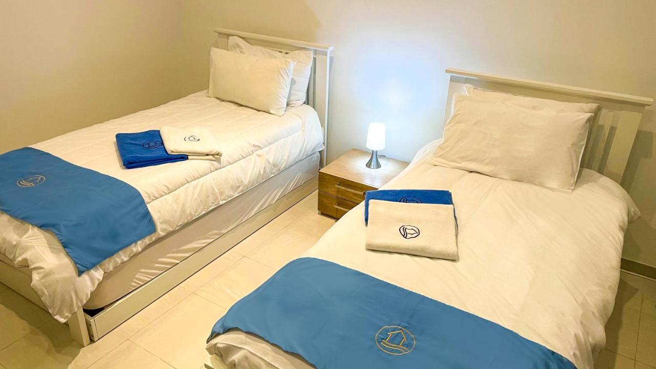 Gee9Teen At Fort Chambray Villa Mgarr Екстериор снимка